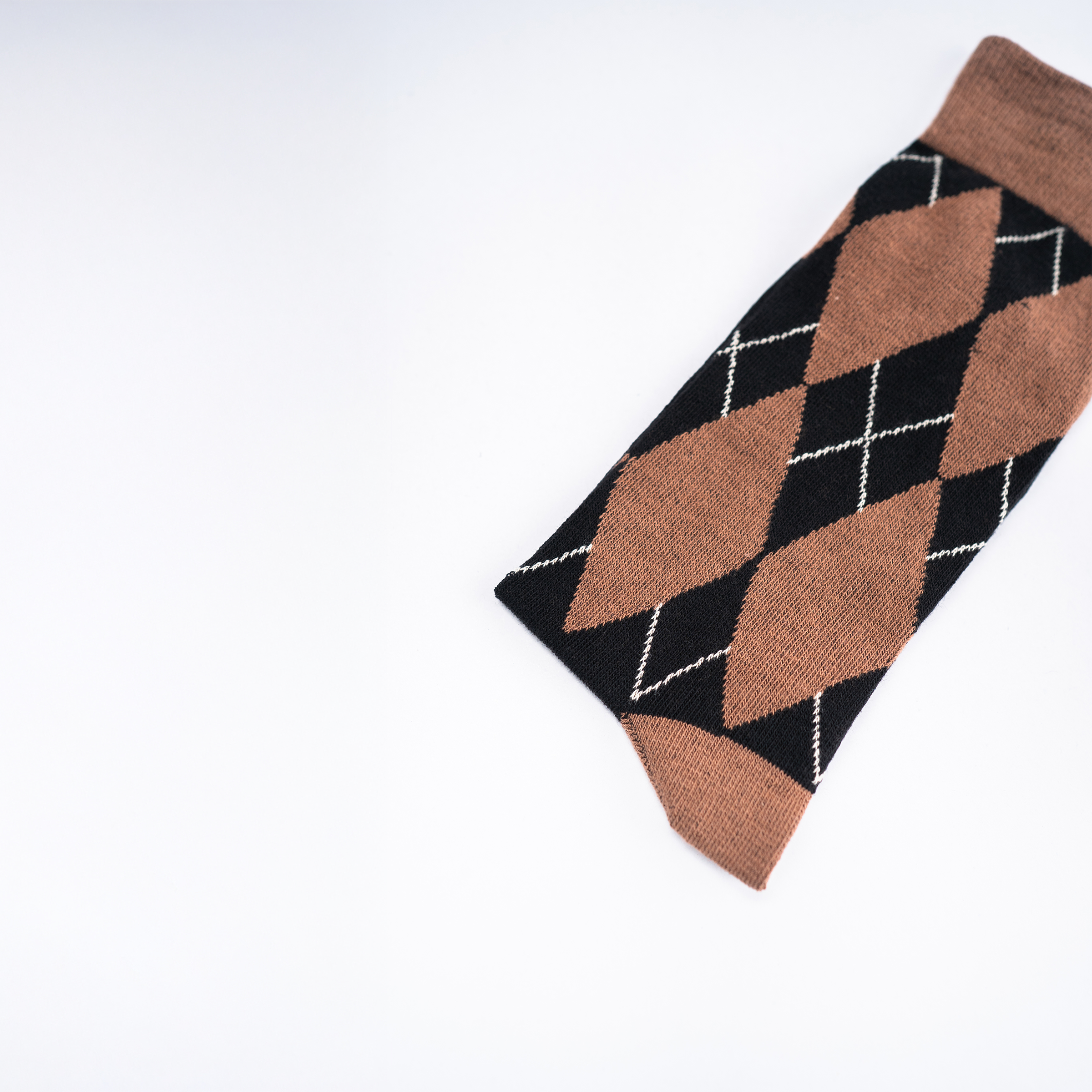 Diamond Tango - Beige / Black and White