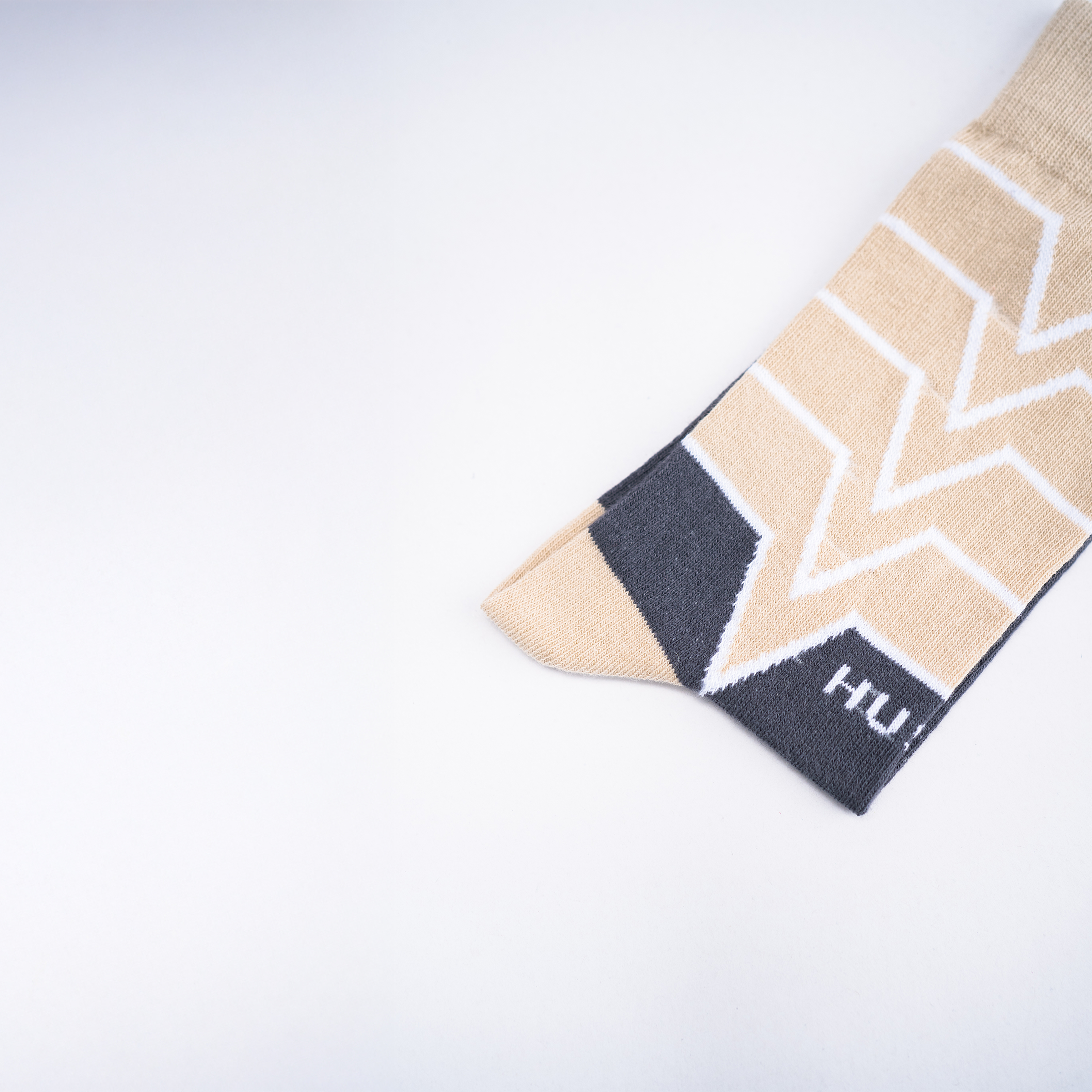 Striped Compact - Beige / Ash and White